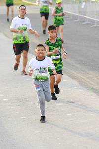 BIB: 2489
                            <button type="button" onclick="openModal(3533067)" class="btn btn-primary btn-sm float-right btn-popup" data-toggle="modal" data-target=".modal-high-quality">
                        <i class="fas fa-shopping-cart"></i> Add to Cart
                    </button>
                                            <button type="button" onclick="isThisMe(3533067, true)" class="btn btn-success btn-sm float-right btn-popup btn-isme hidden" data-toggle="tooltip" data-placement="bottom" title="นี่คือรูปของคุณใช่ไหม คลิกที่นี่เพื่อเอาเข้าอัลบั้ม">
                        <i class="fas fa-plus"></i> Add to album
                    </button>
                    <button type="button" onclick="isThisMe(3533067, false)" class="btn btn-warning btn-sm float-right btn-popup btn-isnotme hidden">
                        <i class="fas fa-ban"></i> Remove from album
                    </button>